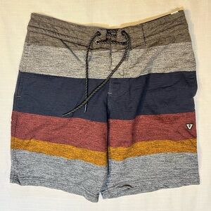 VISSLA youth Charcoal and Burgundy 100% cotton Board Shorts X-Large XL 28 [e4]